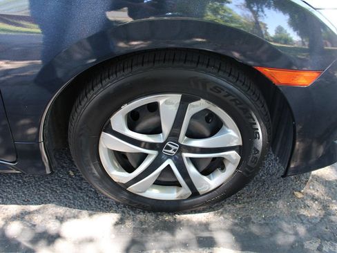 Used 2018 Honda Civic LX image 42