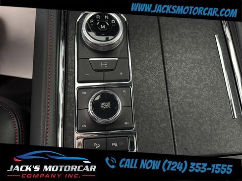 Used 2024 Ford Expedition Limited image 27