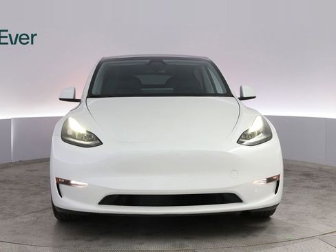 Used 2024 Tesla Model Y Performance AWD/4WD image 12