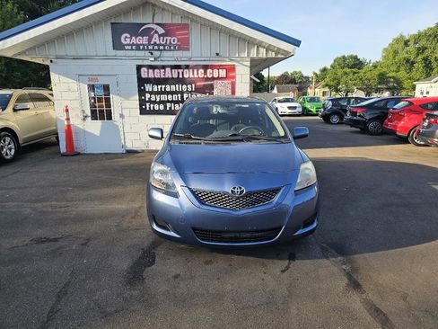 Used 2012 Toyota Yaris Sedan FWD image 2