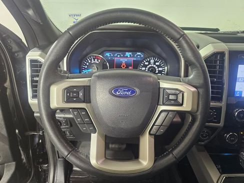 Used 2020 Ford F150 Lariat image 28
