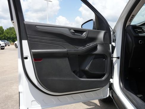 Used 2025 Ford Escape Active FWD image 16
