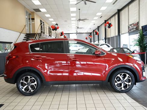 Used 2022 Kia Sportage LX image 16