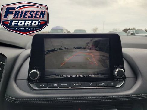 Used 2024 Nissan Rogue SV AWD/4WD image 22