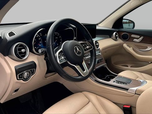 Used 2022 Mercedes-Benz GLC 300 image 18