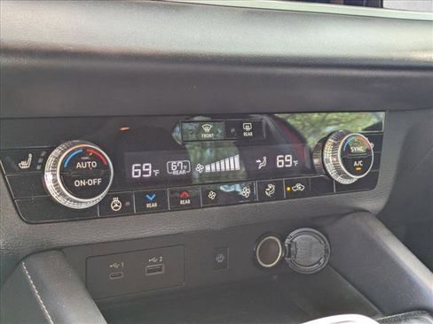 Used 2023 Mitsubishi Outlander SEL FWD image 8