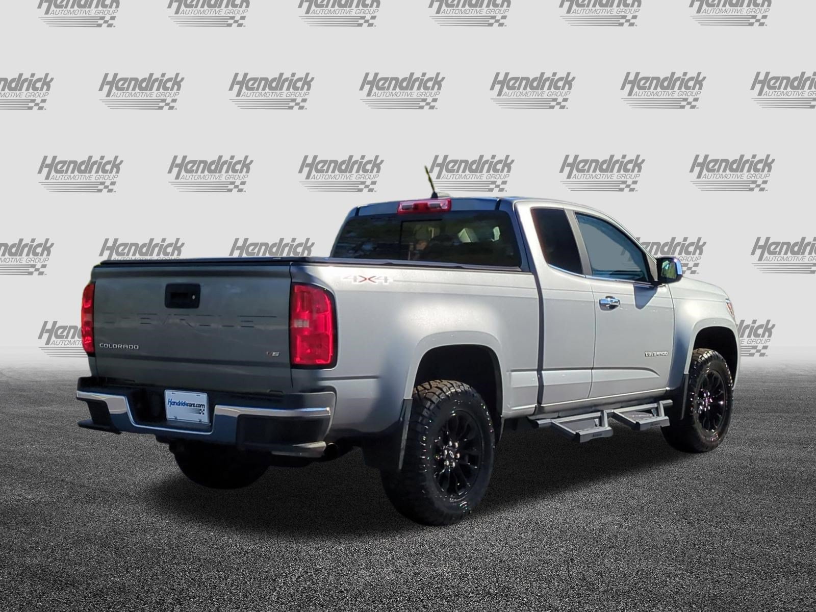 Used 2022 Chevrolet Colorado LT w/ LT Convenience Package AWD/4WD image 10