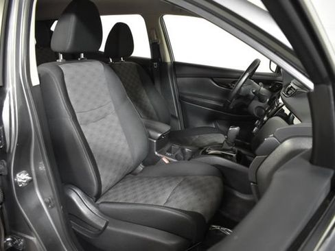 Used 2022 Nissan Rogue Sport SV AWD/4WD image 34