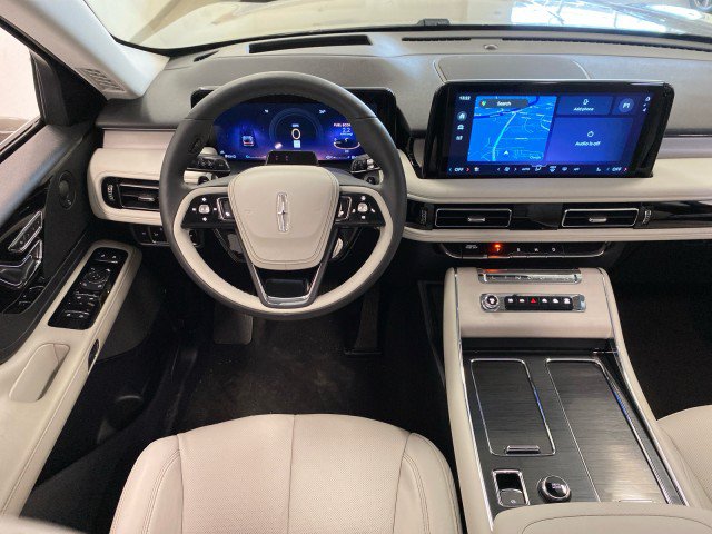 New 2026 Lincoln Aviator Reserve AWD/4WD image 13