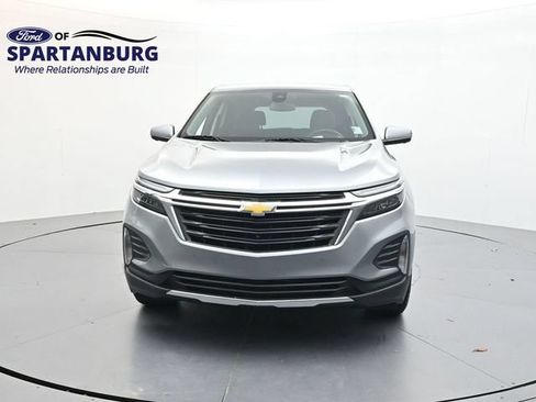 Used 2024 Chevrolet Equinox LT FWD image 2