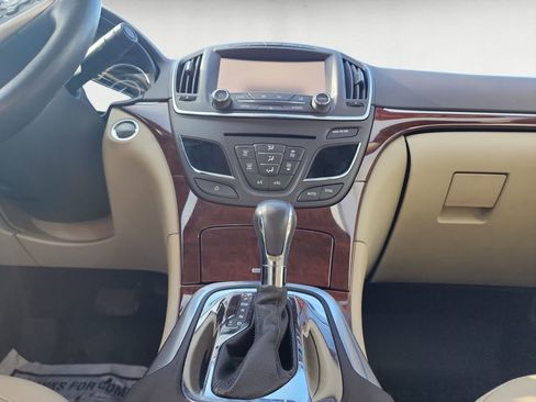 Used 2016 Buick Regal Premium image 11