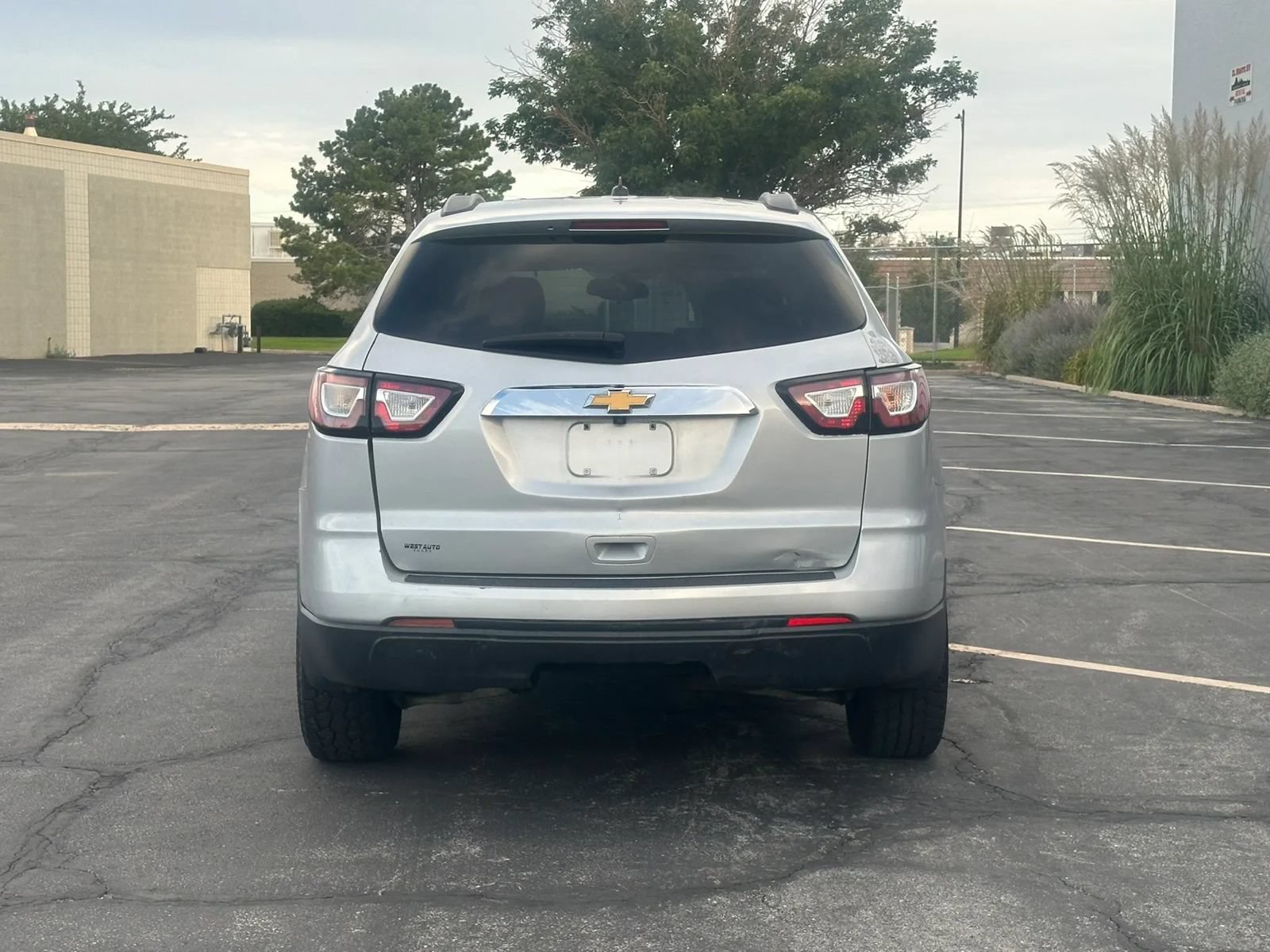 Used 2015 Chevrolet Traverse LS FWD image 4