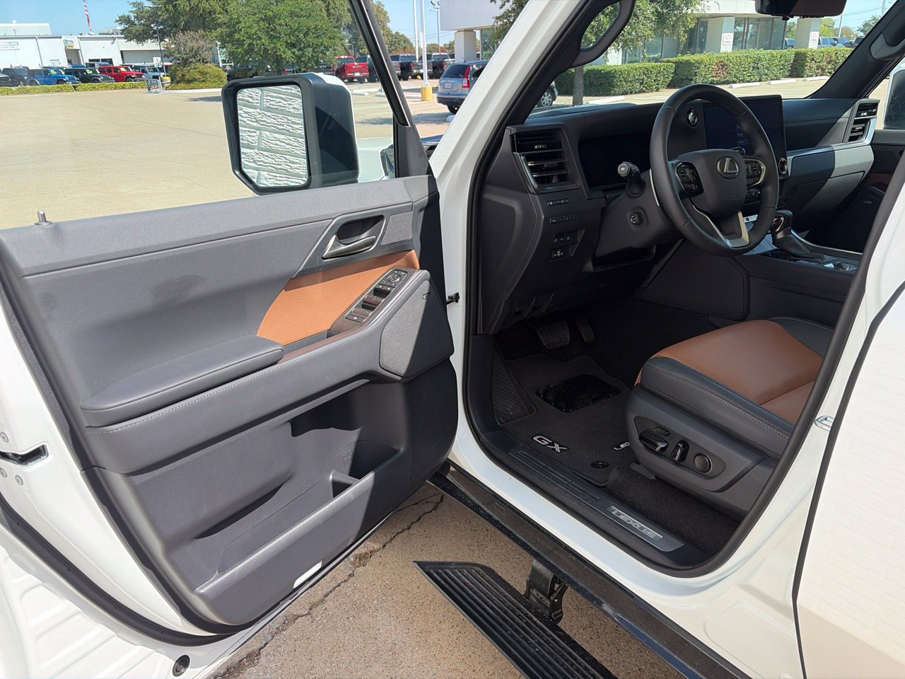Used 2026 Lexus GX 550 AWD/4WD image 9
