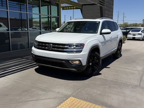 Used 2018 Volkswagen Atlas SEL Premium AWD/4WD image 2