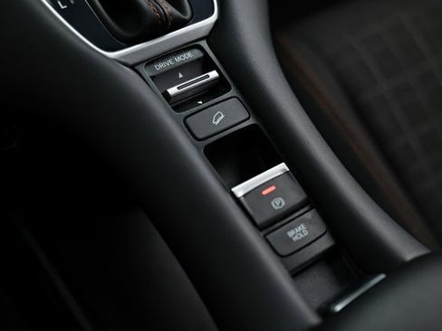 Used 2024 Honda HR-V Sport image 40