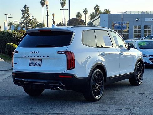Certified 2022 Kia Telluride EX w/ EX Premium Package image 5