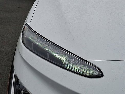 Certified 2023 Hyundai Kona SEL image 9