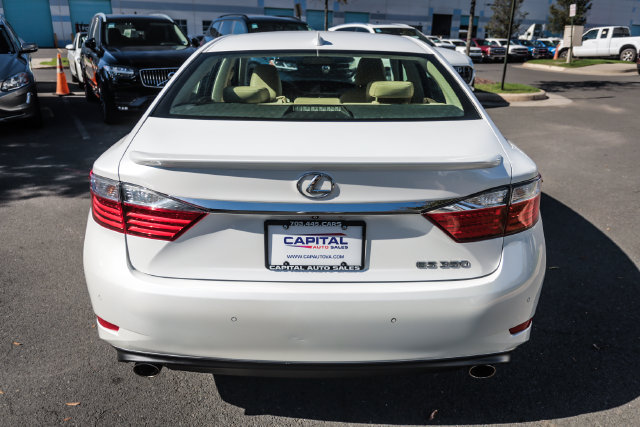 Used 2015 Lexus ES 350 w/ Luxury Package FWD image 17