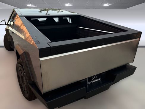 Used 2025 Tesla Cybertruck Cyberbeast image 16