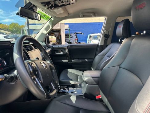 Used 2021 Toyota 4Runner Venture AWD/4WD image 14