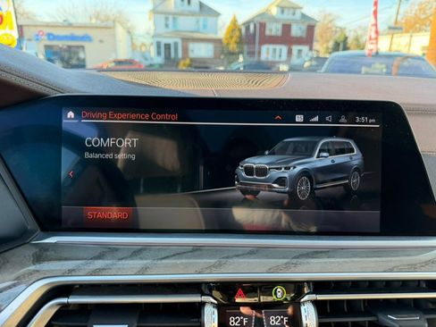 Used 2019 BMW X7 xDrive50i w/ Premium Package image 51