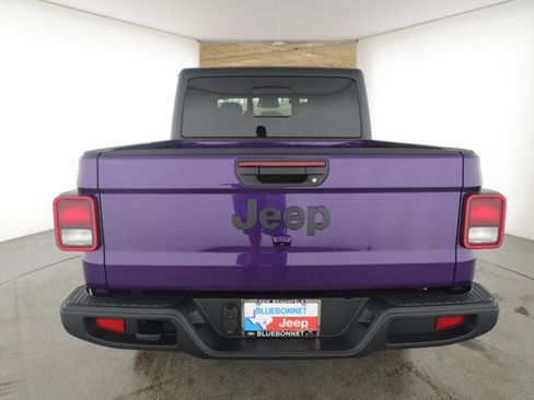 New 2026 Jeep Gladiator Sport image 4