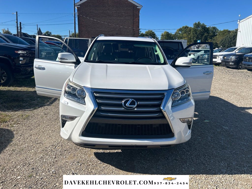 Used 2015 Lexus GX 460 w/ Premium Package AWD/4WD image 9