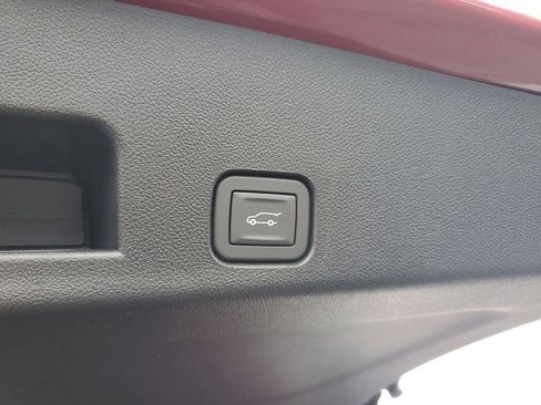 New 2026 GMC Acadia Denali w/ Super Cruise Package image 10