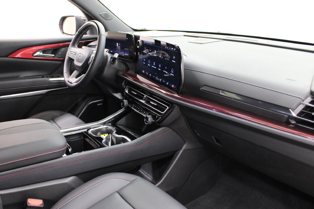 Used 2026 Chevrolet Traverse Z71 w/ Enhanced Driving Package AWD/4WD image 25