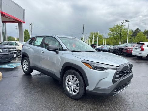 New 2026 Toyota Corolla Cross L AWD/4WD image 7