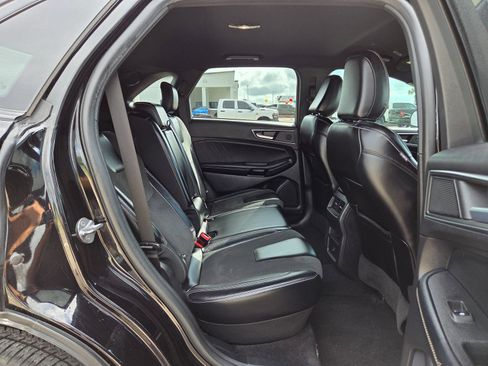 Used 2022 Ford Edge ST AWD/4WD image 18