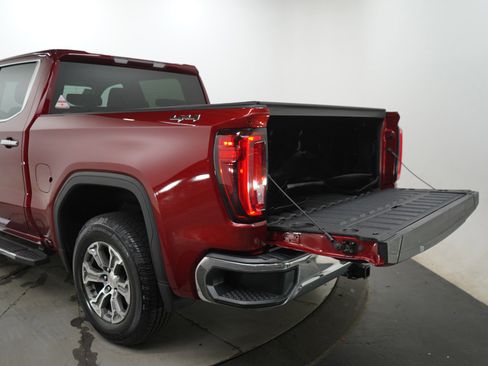 Used 2019 GMC Sierra 1500 SLT AWD/4WD image 9
