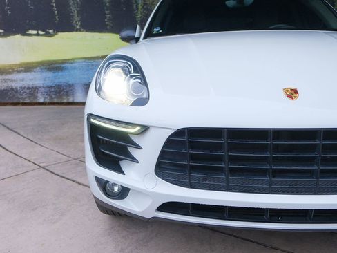 Used 2017 Porsche Macan S image 35