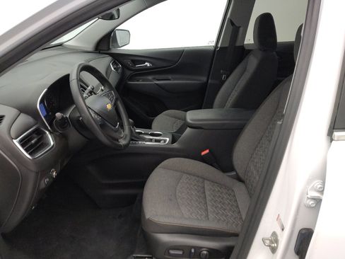 Used 2024 Chevrolet Equinox LT image 17