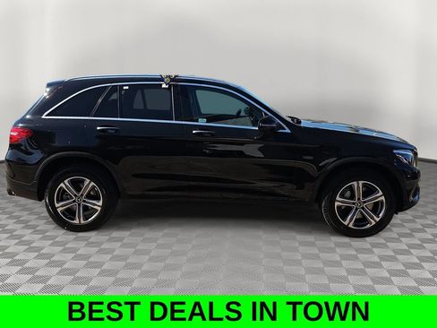 Used 2019 Mercedes-Benz GLC 350e 4MATIC image 2