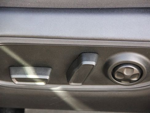 Used 2024 Jeep Grand Cherokee Overland w/ Trailer Tow Package image 16