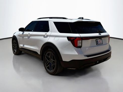 Used 2025 Ford Explorer ST-Line w/ Premium Package RWD image 5