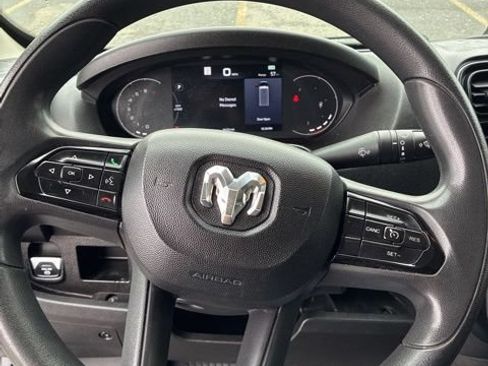 Used 2023 RAM ProMaster 2500 FWD image 12