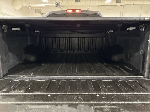 Used 2019 Toyota Tundra image 25