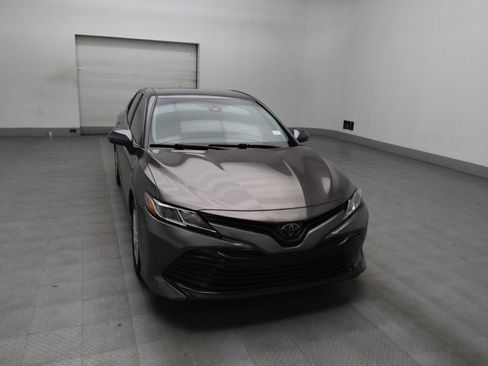 Used 2020 Toyota Camry LE image 14