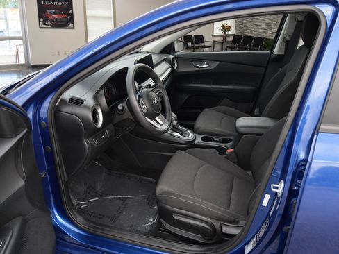 Used 2021 Kia Forte LXS FWD image 10