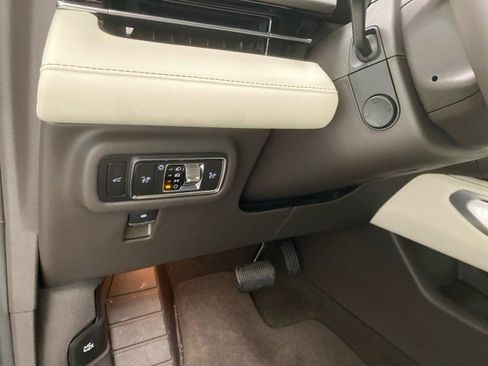 New 2025 Lincoln Nautilus Black Label w/ Jet Appearance Package image 40