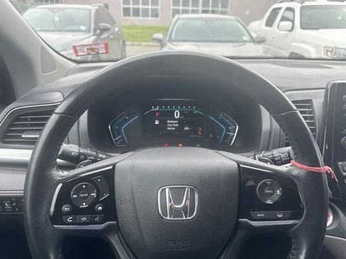 Used 2018 Honda Odyssey EX-L image 11