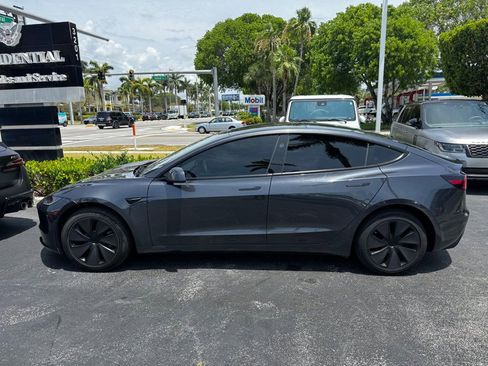 Used 2025 Tesla Model 3 Long Range RWD image 2