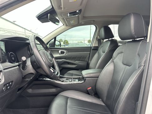 Used 2023 Kia Sorento SX FWD image 13