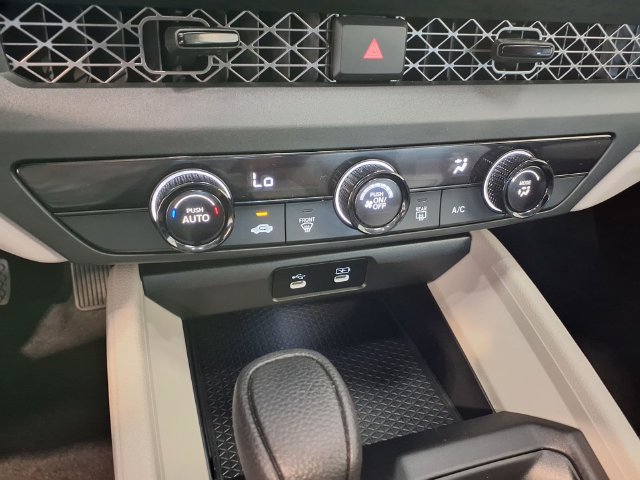 Certified 2025 Honda Accord LX image 12