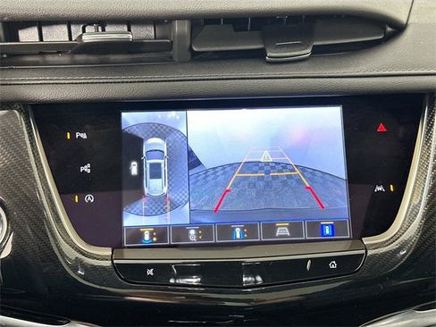 Used 2024 Cadillac XT6 Sport w/ LPO, ONYX Package image 14