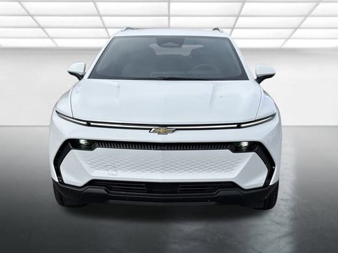 New 2026 Chevrolet Equinox EV LT image 15