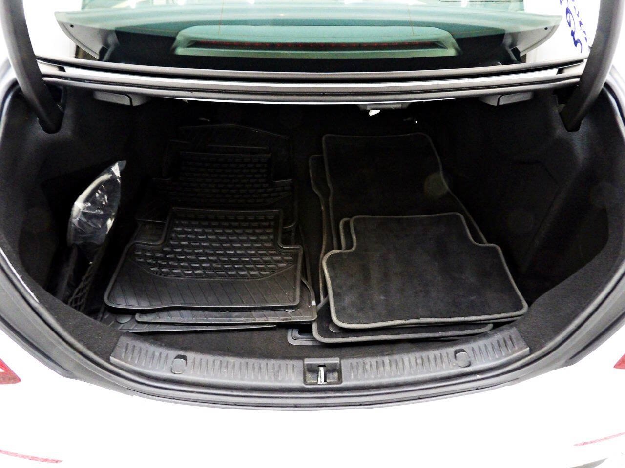 Used 2019 Mercedes-Benz E 300 4MATIC image 13