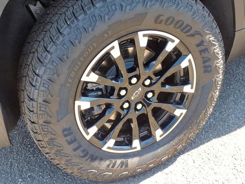 Used 2026 Chevrolet Traverse Z71 w/ Driver Confidence Package image 8